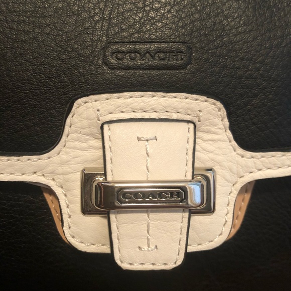 Coach Wristlet clutch - Picture 3 of 10